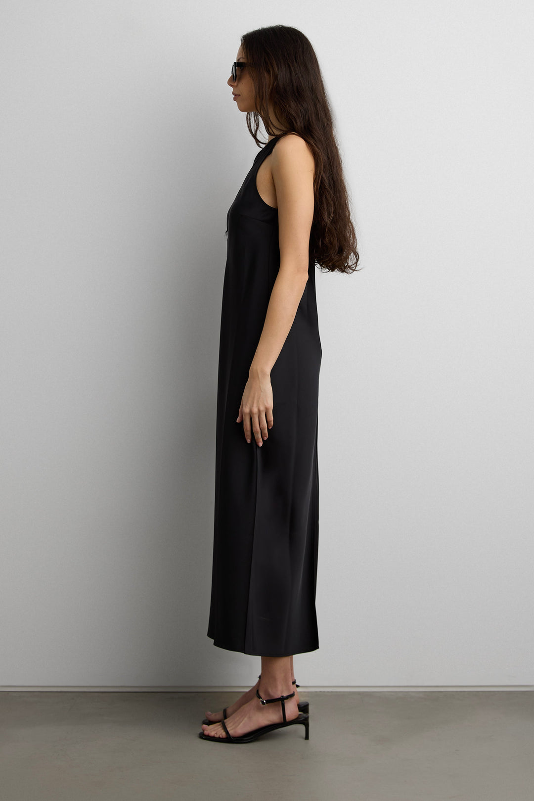 SLEEVELESS MIDI SATIN DRESS