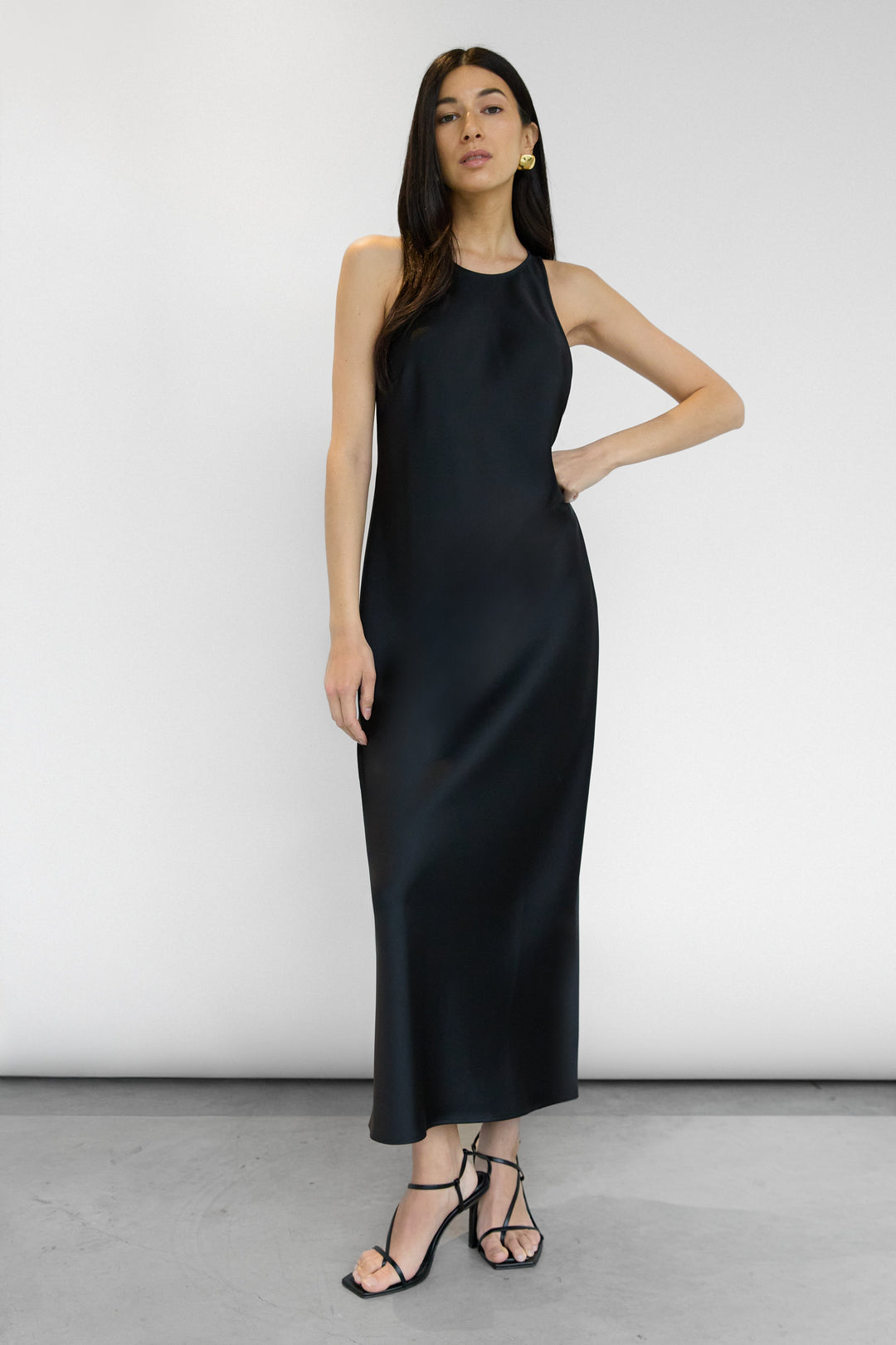 SLEEVELESS MIDI SATIN DRESS