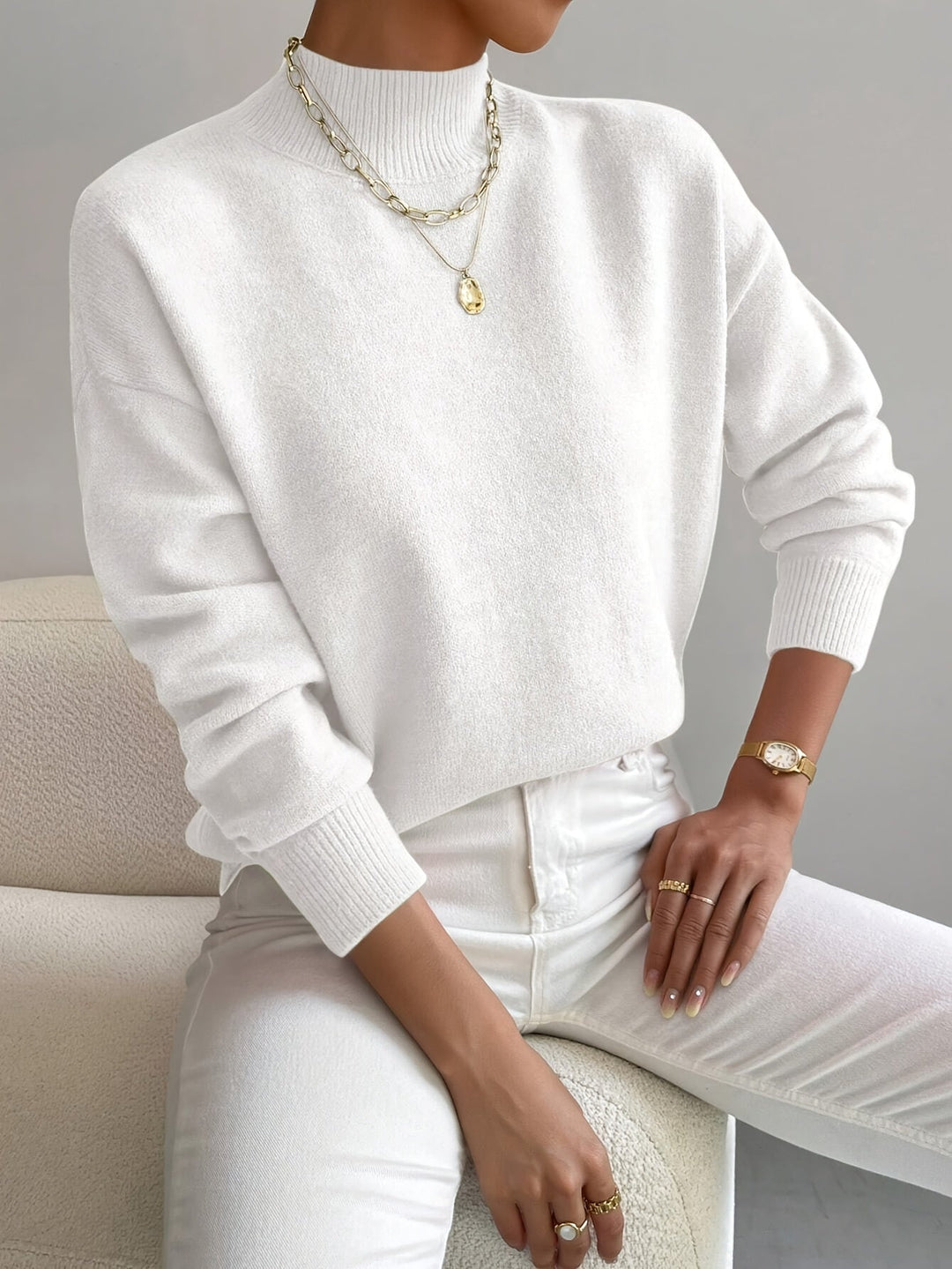 Victoria - Elegant and Warm Sweater